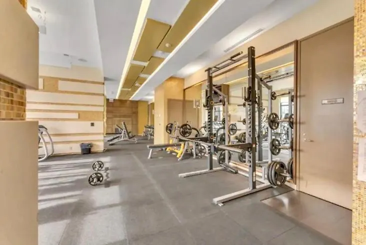 2Bedroom Cn Tower And Water Views - Free Parking - Rooftop Pool Toronto Aparthotel