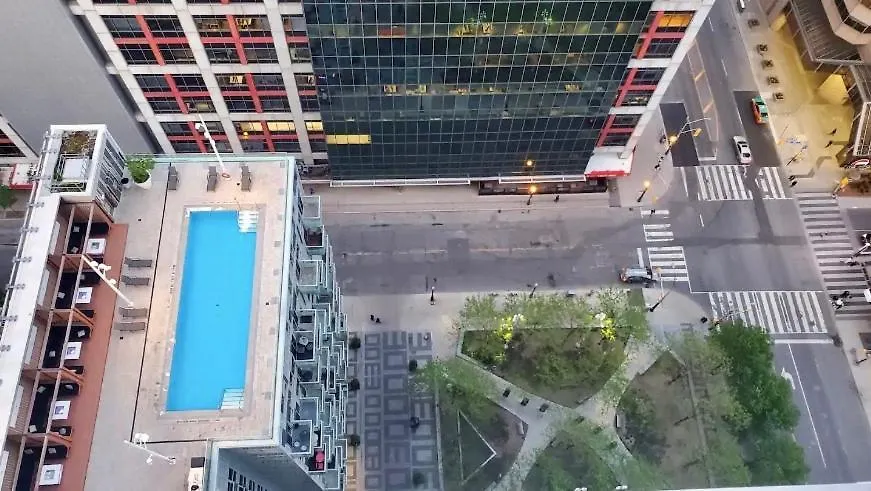 2Bedroom Cn Tower And Water Views - Free Parking - Rooftop Pool Toronto