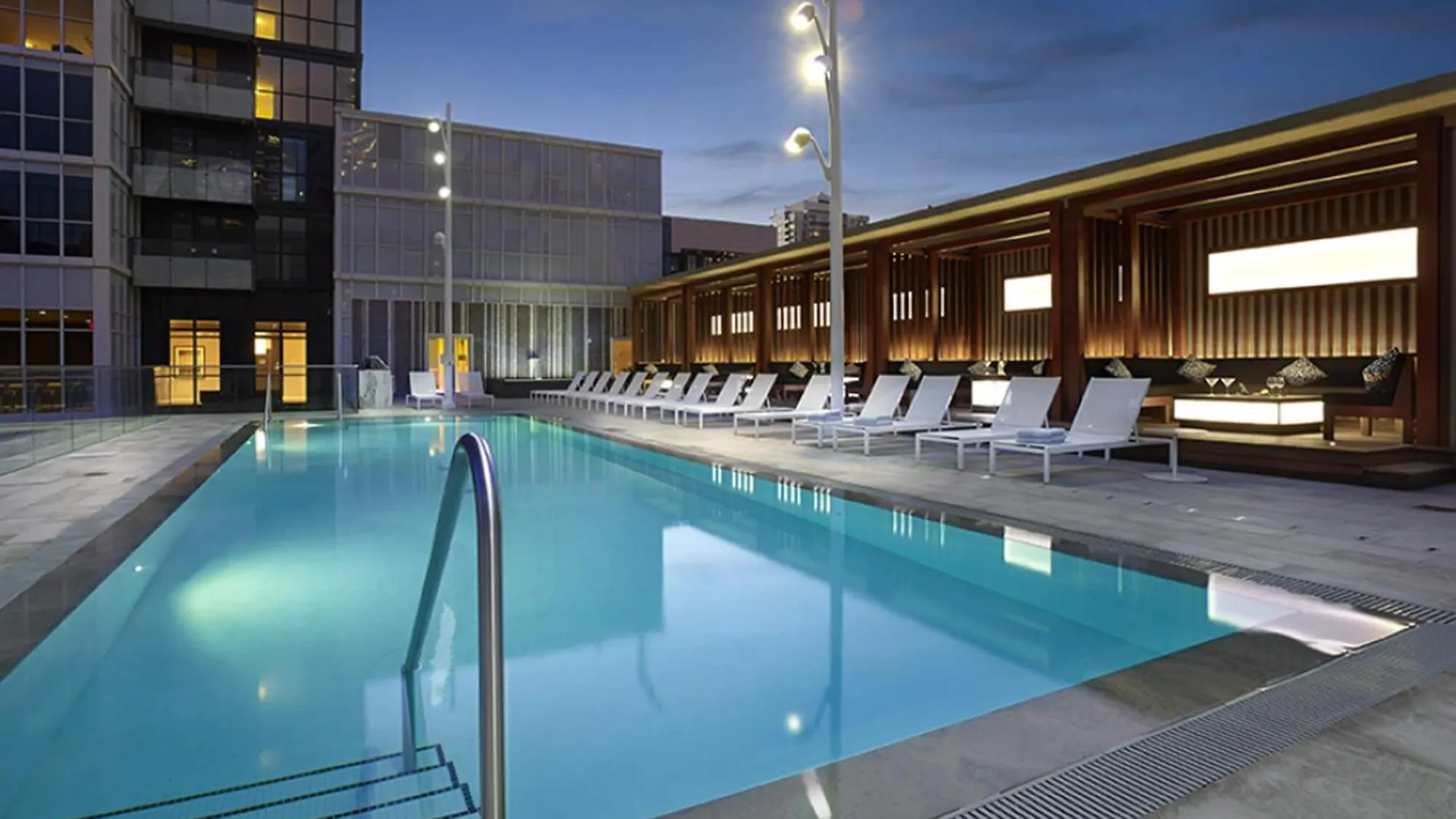 Aparthotel 2Bedroom Cn Tower And Water Views - Free Parking - Rooftop Pool Toronto